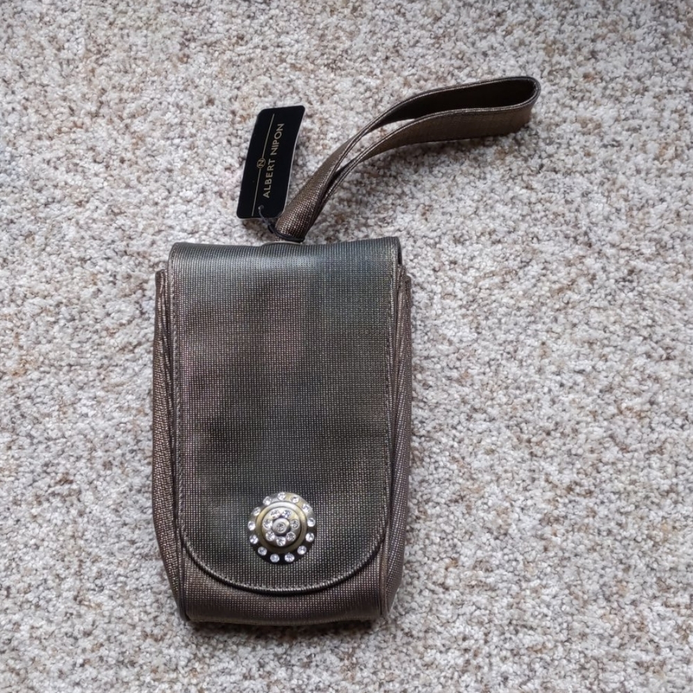 New Albert Nipon evening bag clutch small purse wrist strap metallic fab…